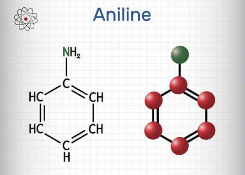 Hình ảnh minh họa anilin là chất lỏng, thể hiện tính chất vật lý của anilin